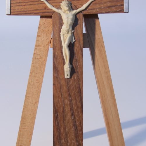 Grand crucifix