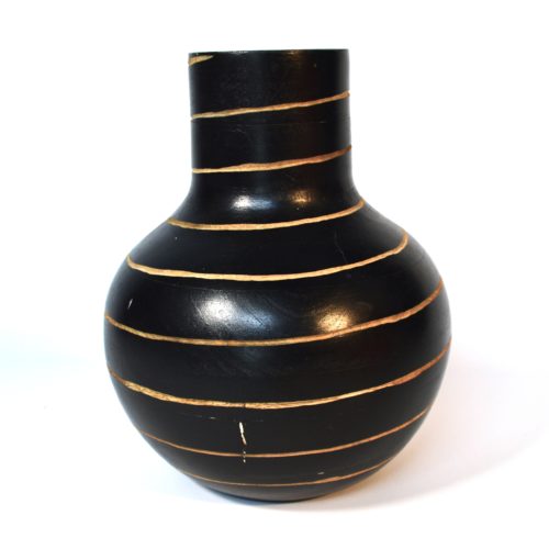 Grand vase en bois noir