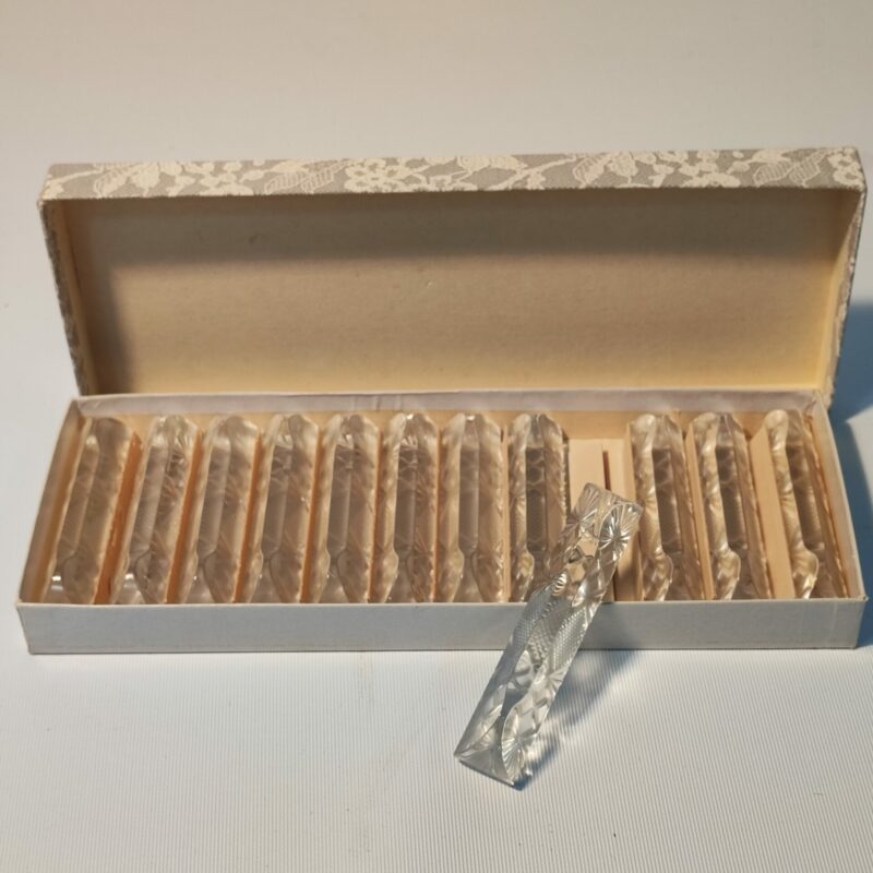 12 PORTE Support couteaux en cristal