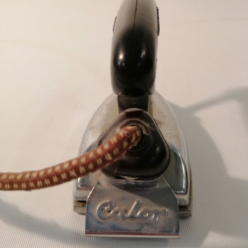 Fer à repasser électrique de voyage vintage – Calor