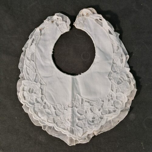 Bavoir en dentelle vintage pour bébés