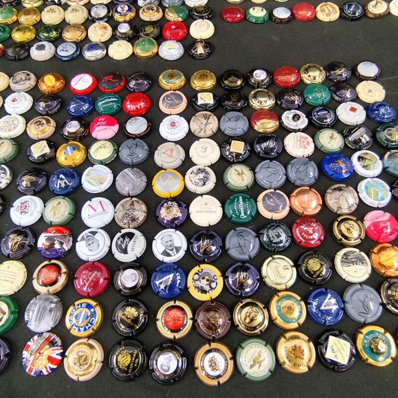 Lot de 528 capsules de champagne – Image 8