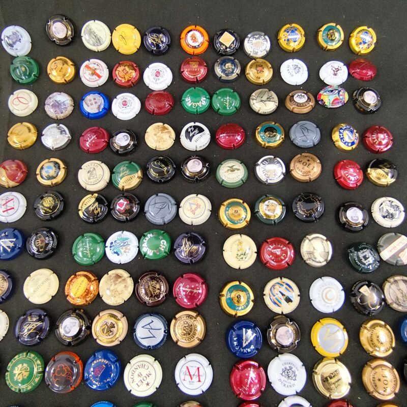 Lot de 528 capsules de champagne – Image 5