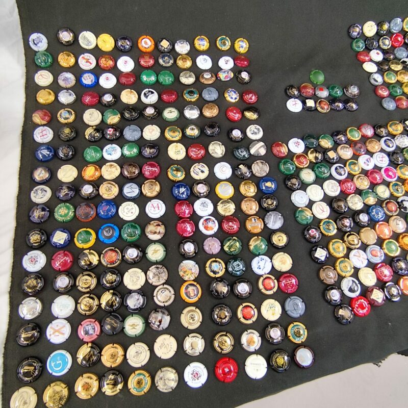 Lot de 528 capsules de champagne – Image 4