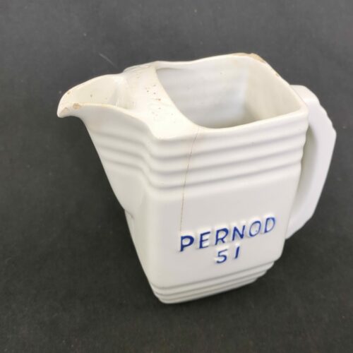 Ancien pichet Pernaud 51 blanc