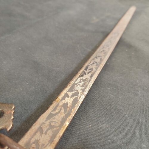 Épée médiévale vintage