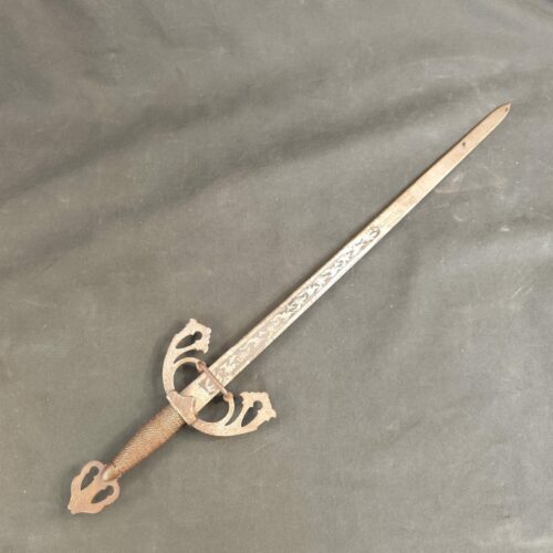 Épée médiévale vintage