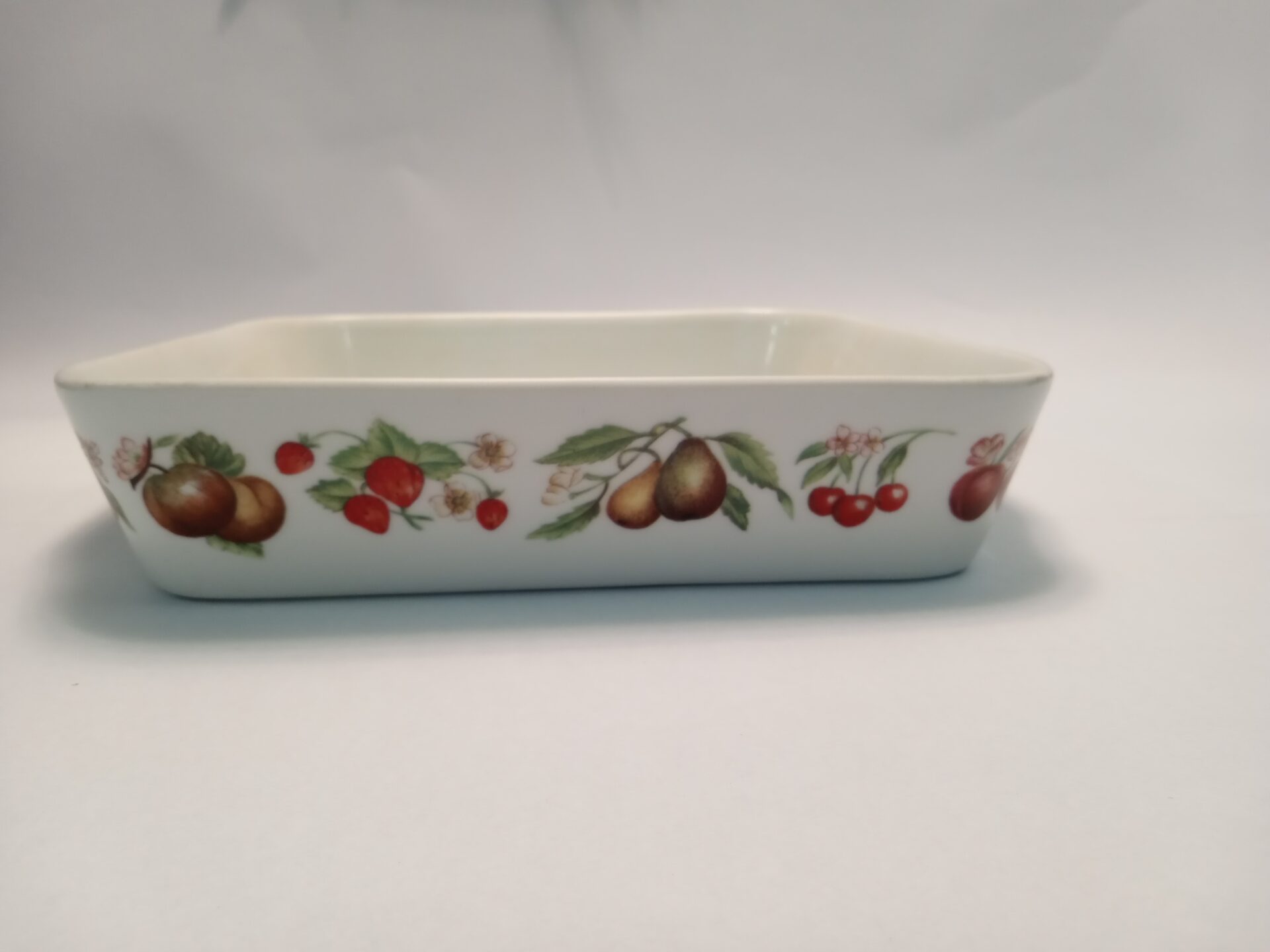 Petit plat en céramique fleuri | GAIHST 2025 | Followmybid